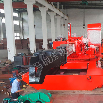 五噸加重鍛造裝取料機黃石機型